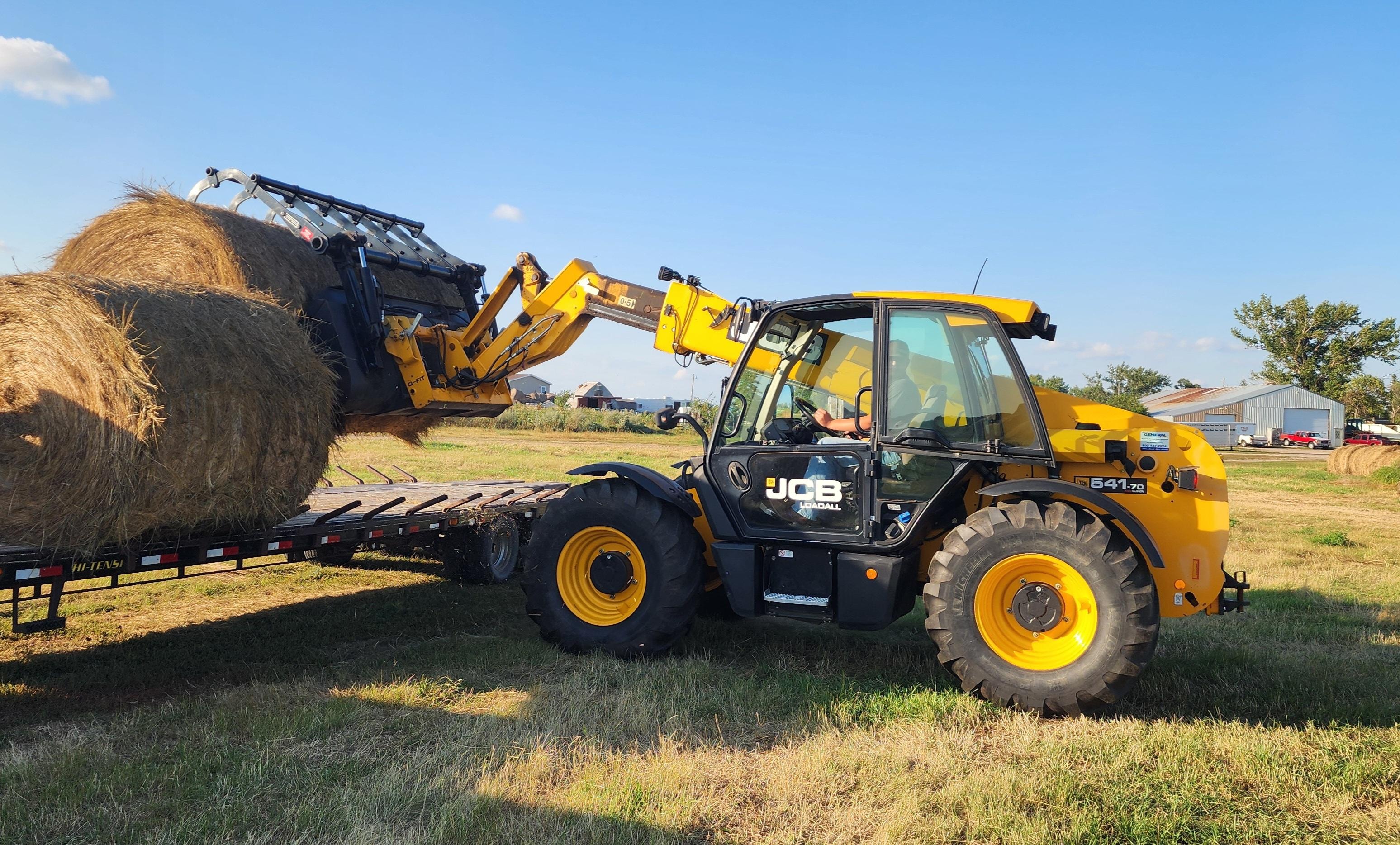 Hay handling equipment